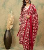 Floral printed cotton v neck kurta trouser & dupatta set