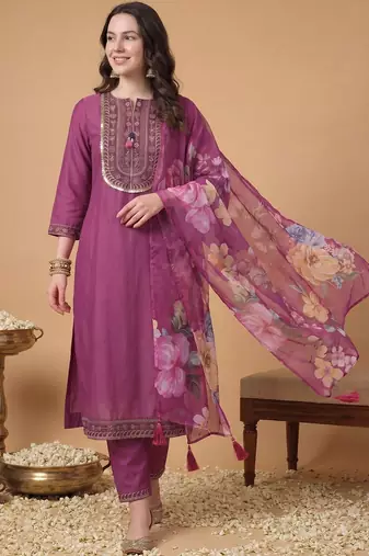 Women Ethnic Motifs Embroidered Thread Work Kurta with Trousers & With Dupatta
