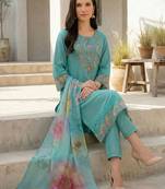 Women Floral Embroidered Thread Work Kurta with Trousers & With Dupatta
