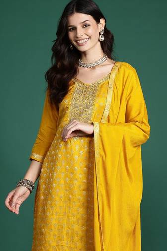 Ethnic Motifs Kurta with Trousers & With Dupatta