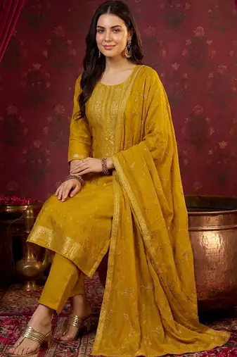 Women Ethnic Motifs Embroidered Regular Kurta with Trousers & With Dupatta