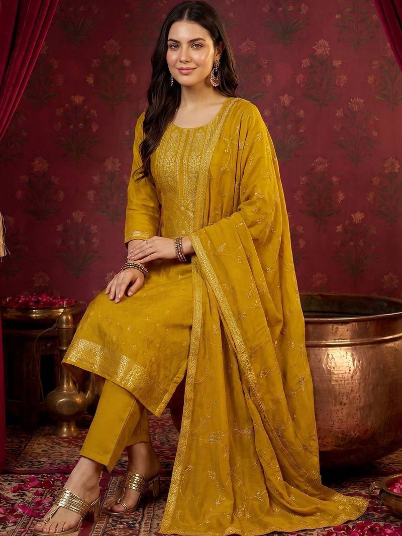 Women Ethnic Motifs Embroidered Regular Kurta with Trousers & With Dupatta