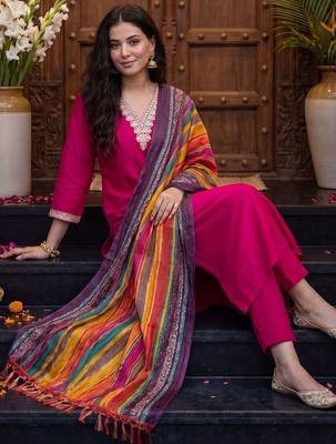 Women Ethnic Motifs Thread Work Kurta with Trousers & With Dupatta 2