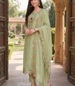 Women Floral Embroidered Thread Work Cotton Kurta with Trousers & With Dupatta