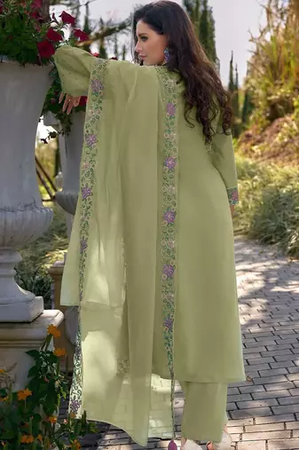 Women Floral Embroidered Thread Work Cotton Kurta with Trousers & With Dupatta