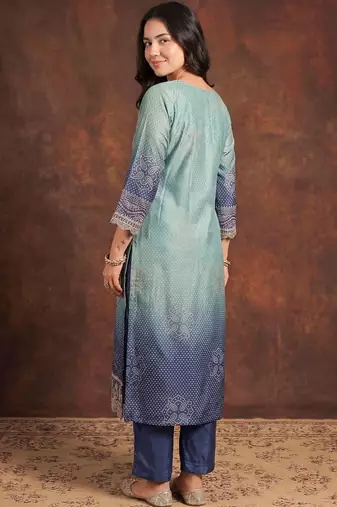 Women Bandhani Printed Sequinned Kurta with Trousers & With Dupatta
