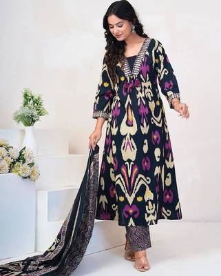 Women Embroidered Thread Work Cotton Kurta with Trousers & With Dupatta 2