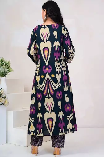 Women Embroidered Thread Work Cotton Kurta with Trousers & With Dupatta