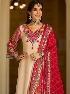 Ethnic Motifs Printed V-Neck Thread Work Kurta With Trousers & Dupatta 5