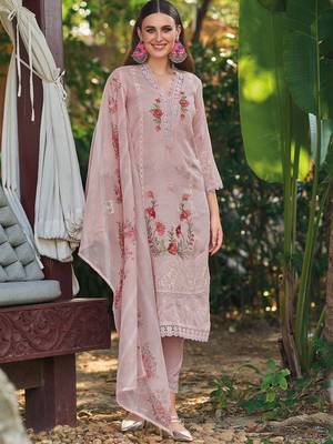 Women Floral Embroidered Thread Work Kurta with Trousers & With Dupatta 1