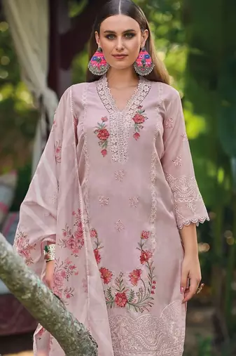 Women Floral Embroidered Thread Work Kurta with Trousers & With Dupatta
