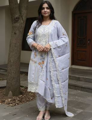 Floral Embroidered Thread Work Cotton Kurta With Trousers & Dupatta 1
