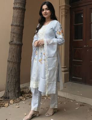 Floral Embroidered Thread Work Cotton Kurta With Trousers & Dupatta 4