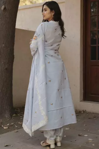 Floral Embroidered Thread Work Cotton Kurta With Trousers & Dupatta