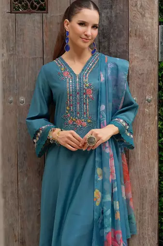 Women Floral Embroidered Mirror Work Kurta with Trousers & Dupatta
