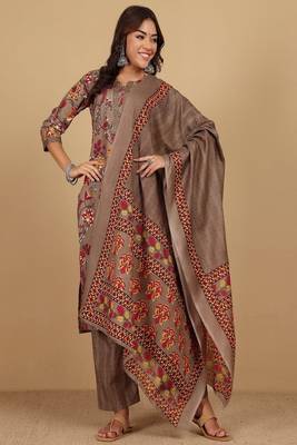 Floral printed cotton round neck kurta trouser & dupatta set 2