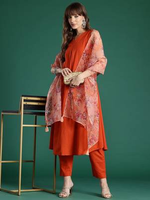 Women Floral Pleated Cotton Kurta with Trousers & With Dupatta 1