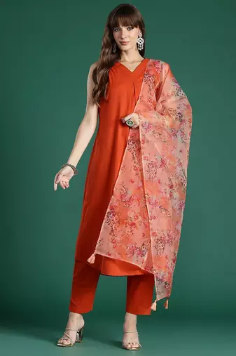 Women Floral Pleated Cotton Kurta with Trousers & With Dupatta