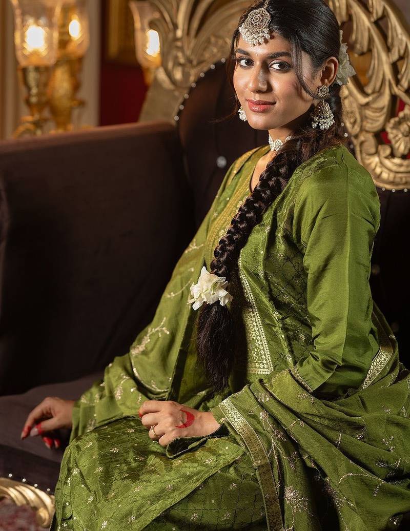 Embroidered Round Neck Straight Kurta With Trousers & Dupatta