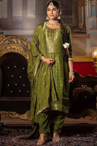 Embroidered Round Neck Straight Kurta With Trousers & Dupatta
