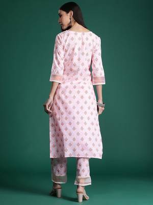 Floral Printed Cotton Kurta with Trousers 6