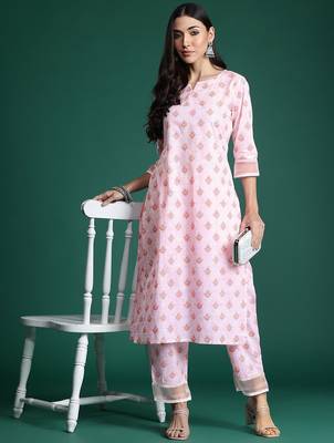 Floral Printed Cotton Kurta with Trousers 7