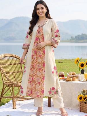 Women Floral Printed Cotton Kurta with Trousers 6