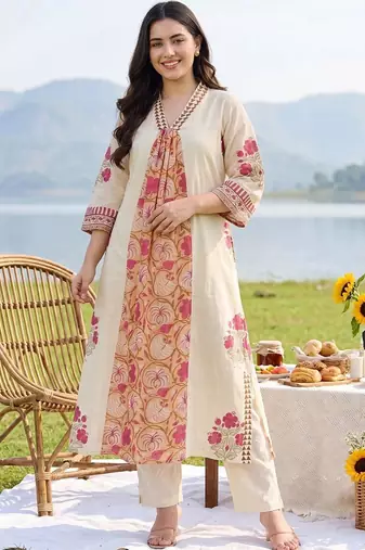 Women Floral Printed Cotton Kurta with Trousers