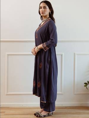 Women Ethnic Motifs Embroidered Panelled Thread Work Kurta with Trousers & With Dupatta 5