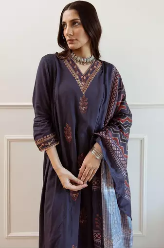 Women Ethnic Motifs Embroidered Panelled Thread Work Kurta with Trousers & With Dupatta