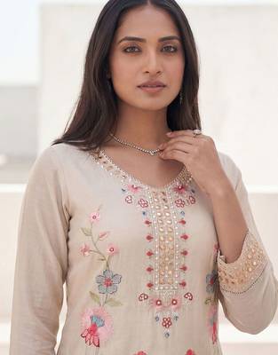 Women Floral Embroidered Mirror Work Kurta with Trousers & With Dupatta 2