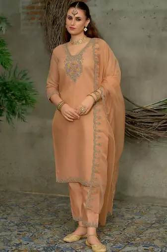 Women Floral Embroidered Sequinned Kurta With Trousers & Dupatta
