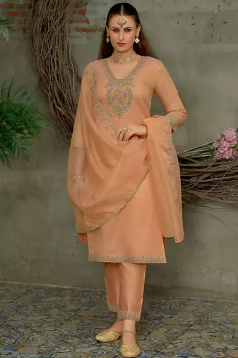 Women Floral Embroidered Sequinned Kurta With Trousers & Dupatta