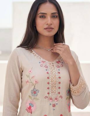 Women Floral Embroidered Mirror Work Kurta with Trousers & With Dupatta 2