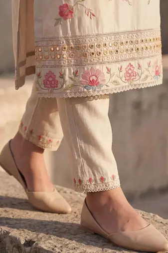 Women Floral Embroidered Mirror Work Kurta with Trousers & With Dupatta
