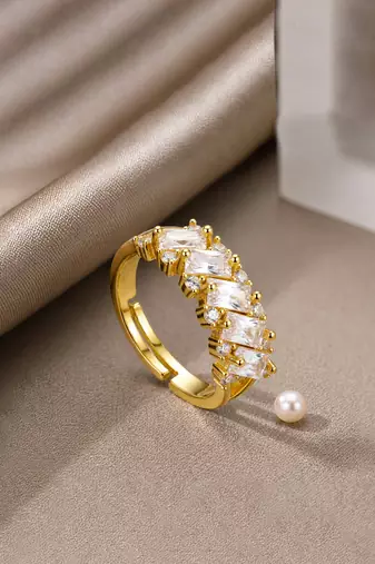 Gold cubic zirconia gold plated finger ring for women