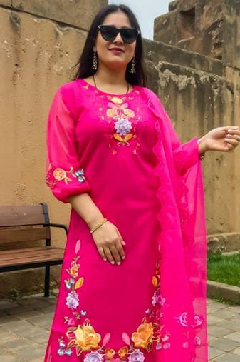 Ethnic Motifs Embroidered Round Neck Thread Work Kurta with Trousers & Dupatta