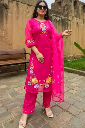 Ethnic Motifs Embroidered Round Neck Thread Work Kurta with Trousers & Dupatta