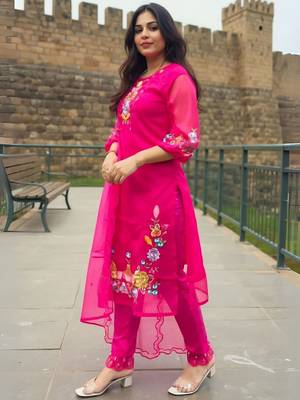 Ethnic Motifs Embroidered Round Neck Thread Work Kurta with Trousers & Dupatta 3