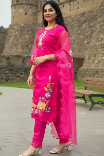 Ethnic Motifs Embroidered Round Neck Thread Work Kurta with Trousers & Dupatta