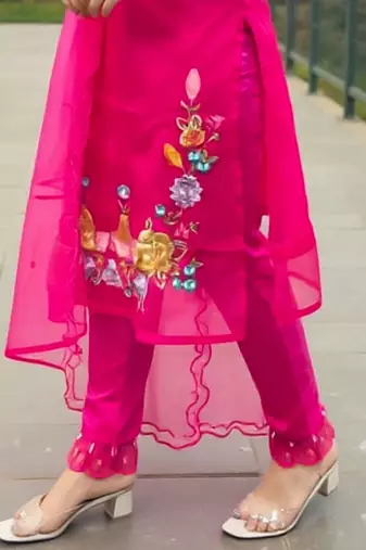 Ethnic Motifs Embroidered Round Neck Thread Work Kurta with Trousers & Dupatta