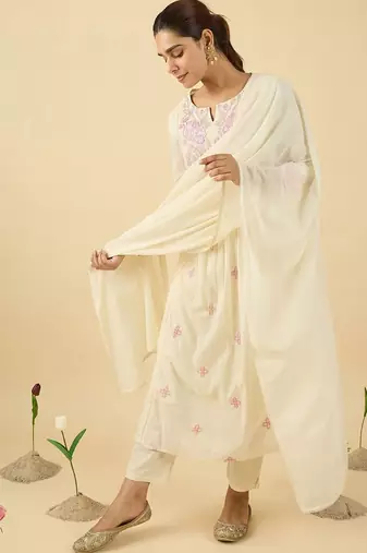Floral Embroidered Notch Neck Cotton A-Line Kurta & Trousers With Dupatta