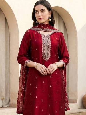 Women Ethnic Motifs Embroidered Thread Work Kurta with Trousers & With Dupatta 2