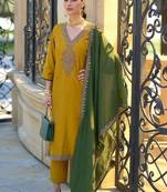 Women Ethnic Motifs Embroidered Thread Work Kurta with Trousers & With Dupatta