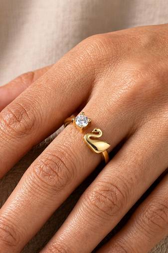 Gold cubic zirconia gold plated finger ring for women