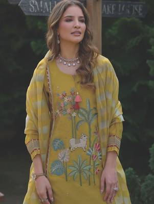 Women Ethnic Motifs Embroidered Sequinned Kurta with Trousers & With Dupatta 2