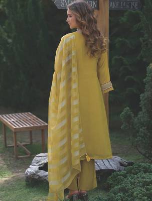 Women Ethnic Motifs Embroidered Sequinned Kurta with Trousers & With Dupatta 6