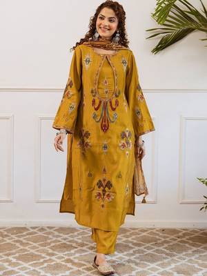 Women Ethnic Motifs Embroidered Thread Work Kurta with Trousers & With Dupatta 1