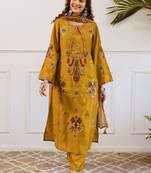 Women Ethnic Motifs Embroidered Thread Work Kurta with Trousers & With Dupatta