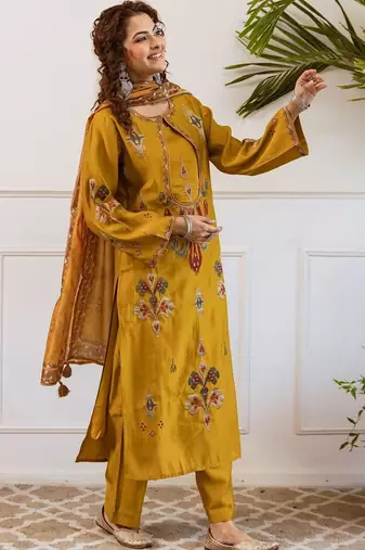 Women Ethnic Motifs Embroidered Thread Work Kurta with Trousers & With Dupatta